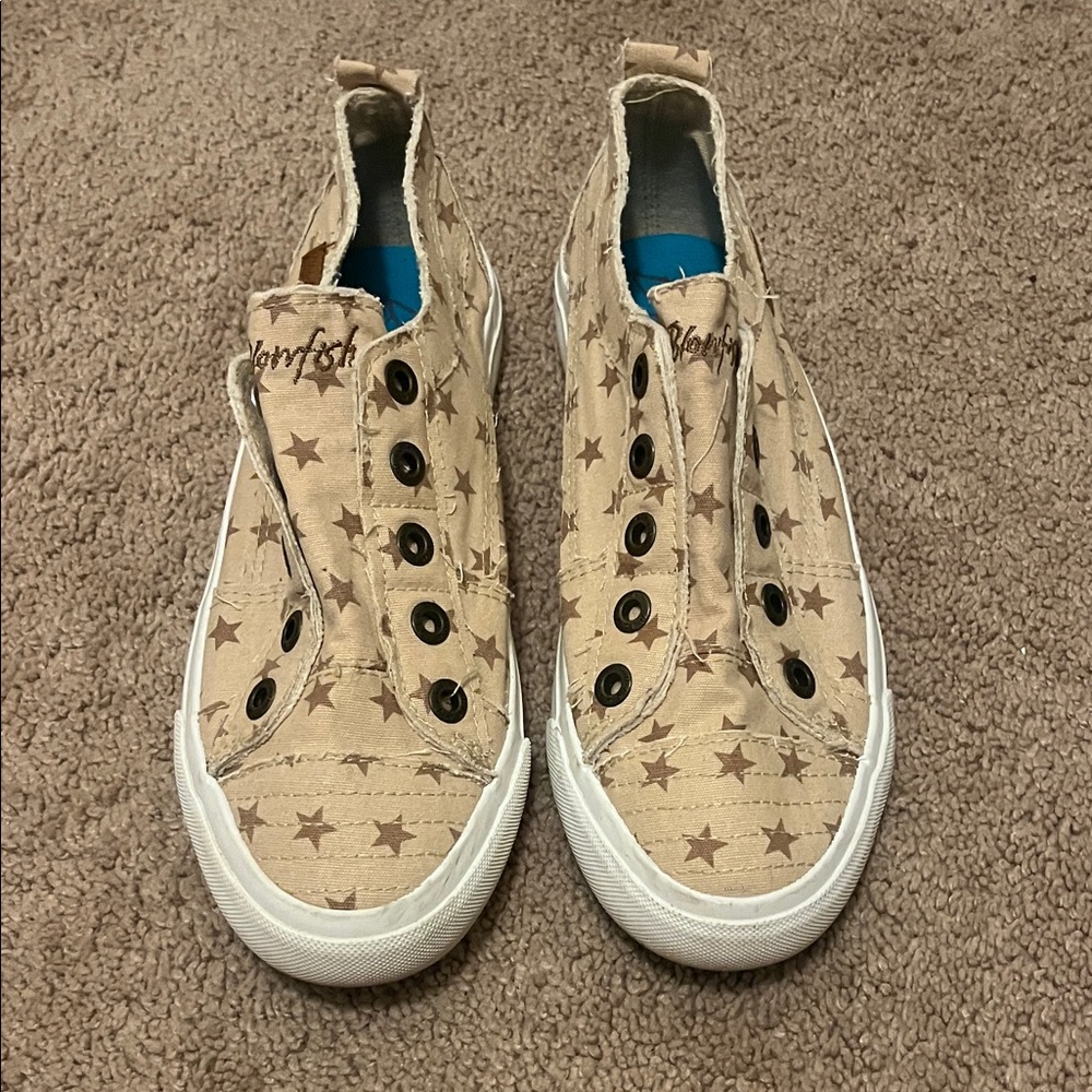 Blowfish Tan Star women’s  Slip-On Sneakers